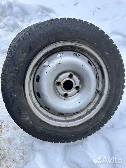 Колеса зимние Bridgestone185 65 r15 на солярис