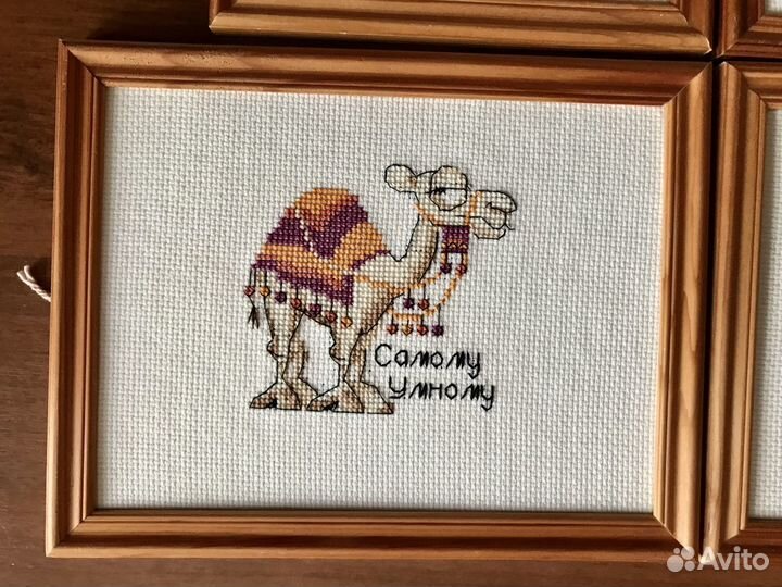 Вышивка крестом готовая. Вышивка в рамке