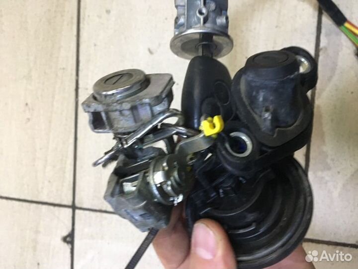 Комплект ключей Nissan Almera G15 K4M A490 2013