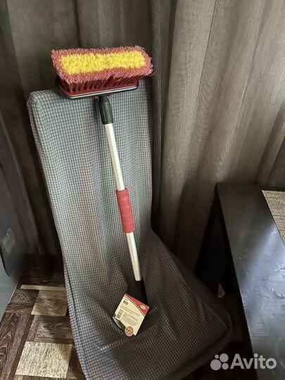 Щетка для мытья автомобиля