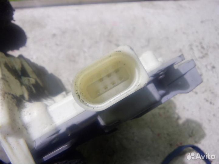 Замок двери задней правой Фольксваген Пассат Б6