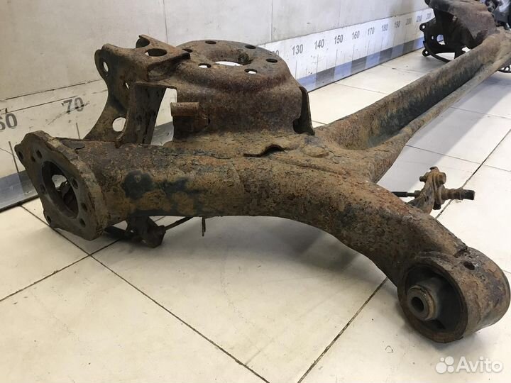 Балка задняя Corolla E15 2006-2013