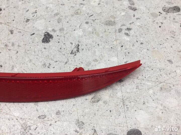 Отражатель в бампер задний левый Kia Cerato YD 201