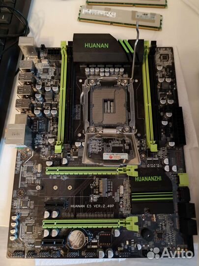 Материнская плата Huanan x79