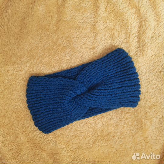 Повязка на голову вязаная