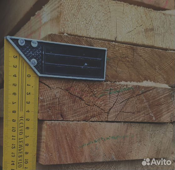 Качественные доски лиственницы 25x100 мм, строганная поверхность