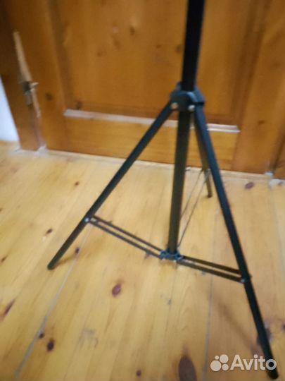 Микрофонная стойка прямая