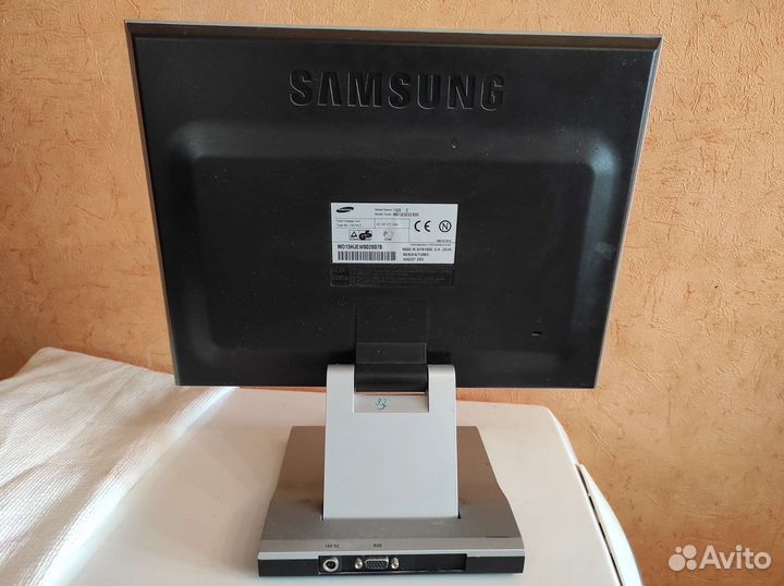 Монитор Samsung syncmaster 152s c