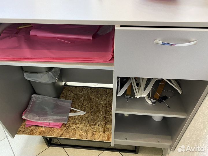 Стойка ресепшн лофт