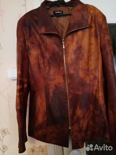 Кожаная куртка женская