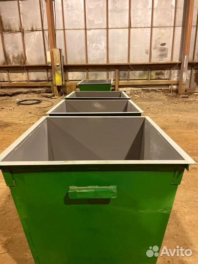 Мусорный бак 750