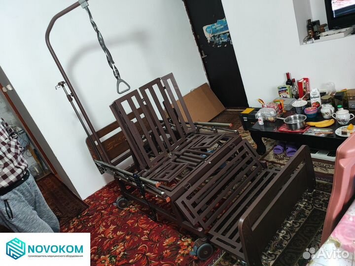 Медицинская кровать DB-11A с туалетным устройством