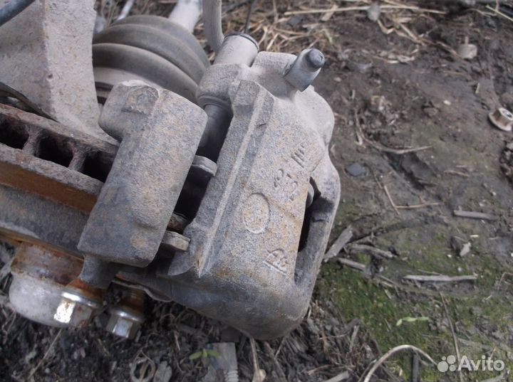 Суппорт передний правый опель вектра B opel vectra