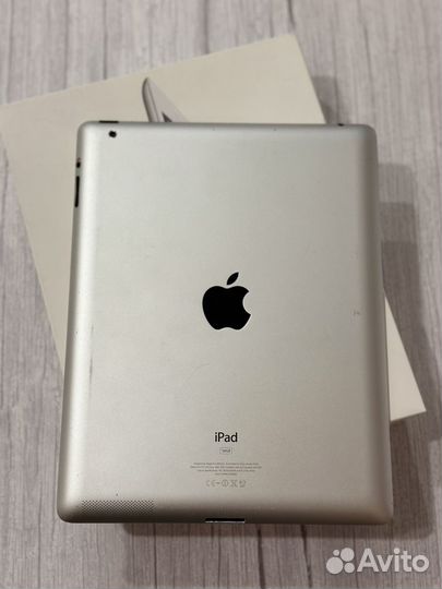 iPad 2 Wi-Fi с играми отличный