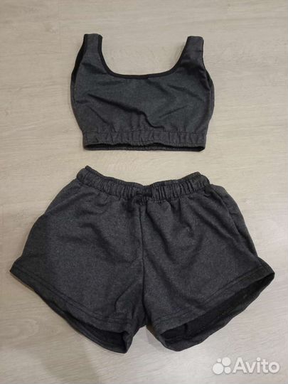 Спортивный костюм женский новый