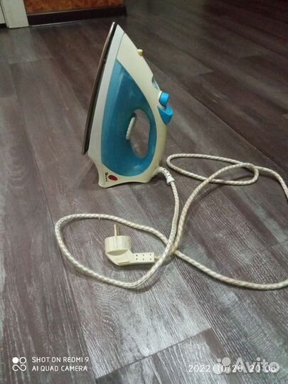 Утюг Vitek