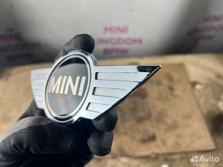 Эмблема Mini Countryman F60 B47C20 2018