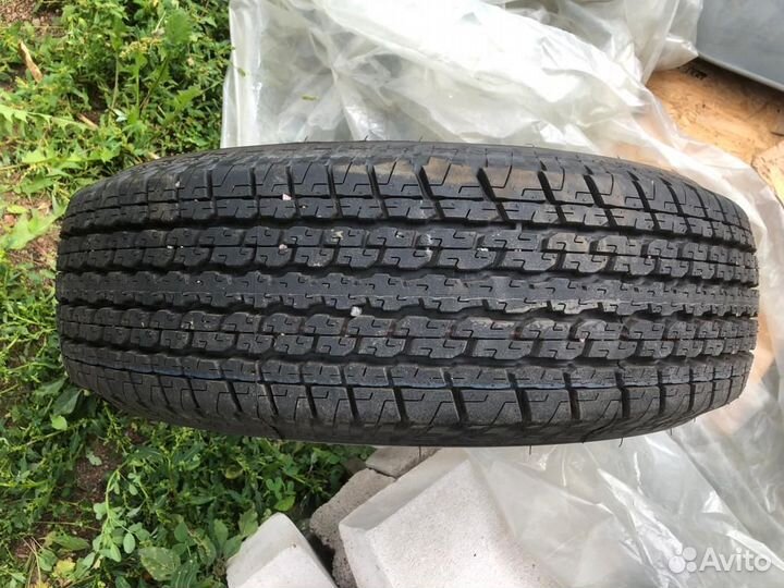 Bridgestone Dueler H/T D840 245/70 R16