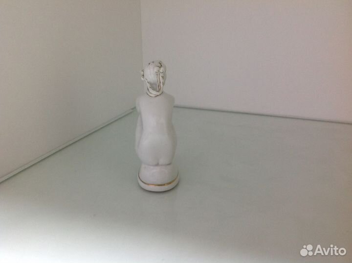 Статуэтка купальщица 