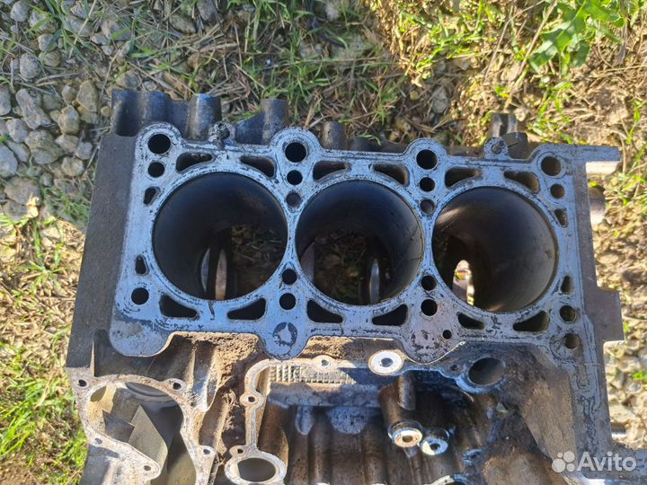 Блок цилиндров Audi A6 C6 3.2 auк