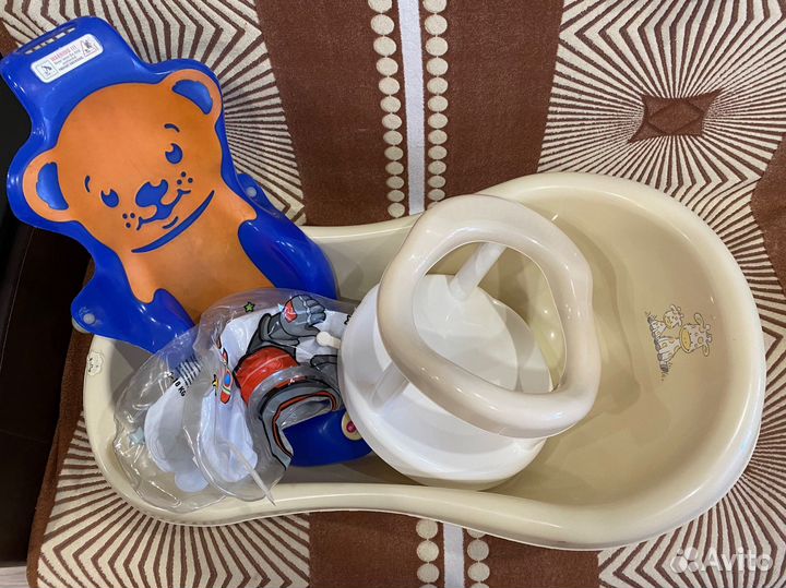 Ванночка для купания новорожденного