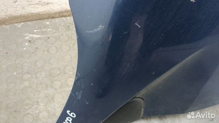 Крыло правое переднее Nissan Almera Tino, 2002