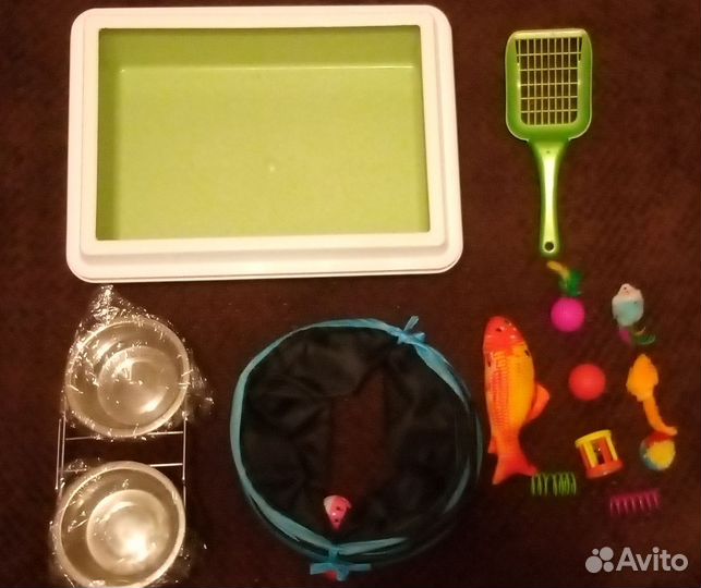 Набор для кошек (лоток,совок,миски и игрушки)