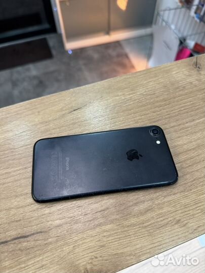 iPhone 7, 32 ГБ