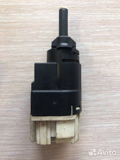 Датчик включения стопсигнала