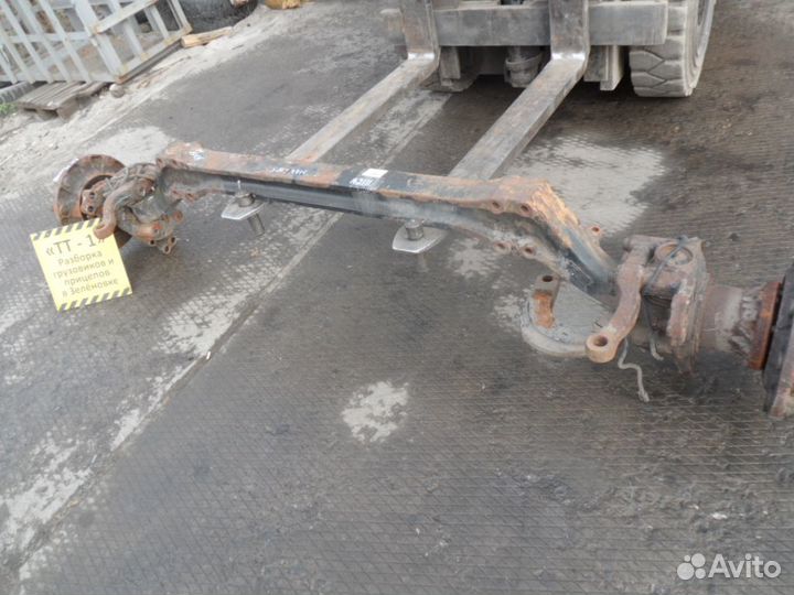 Балка передняя MAN TGX18.440 M 6105 в сборе с сту