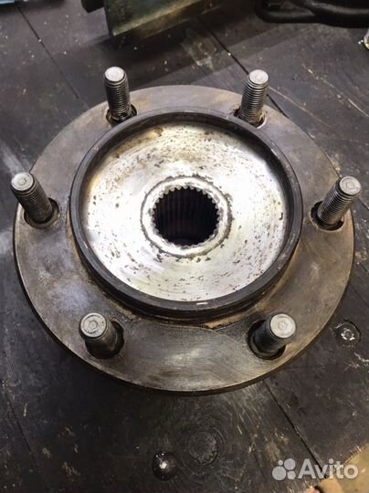 Передняя ступица в сборе prado 150