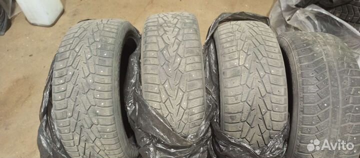 Nokian Tyres Hakkapeliitta 7 215/55 R17 98T
