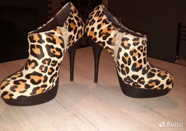 Ботильоны кожа мех Kurt Geiger на высоком каблуке