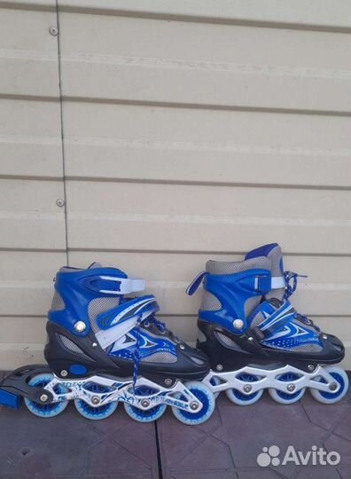 Роликовые коньки