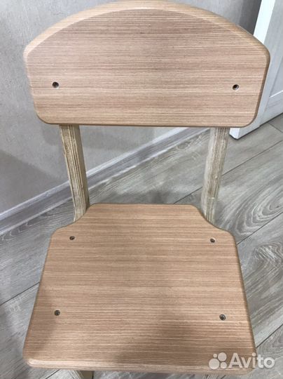 Детский стол со стулом