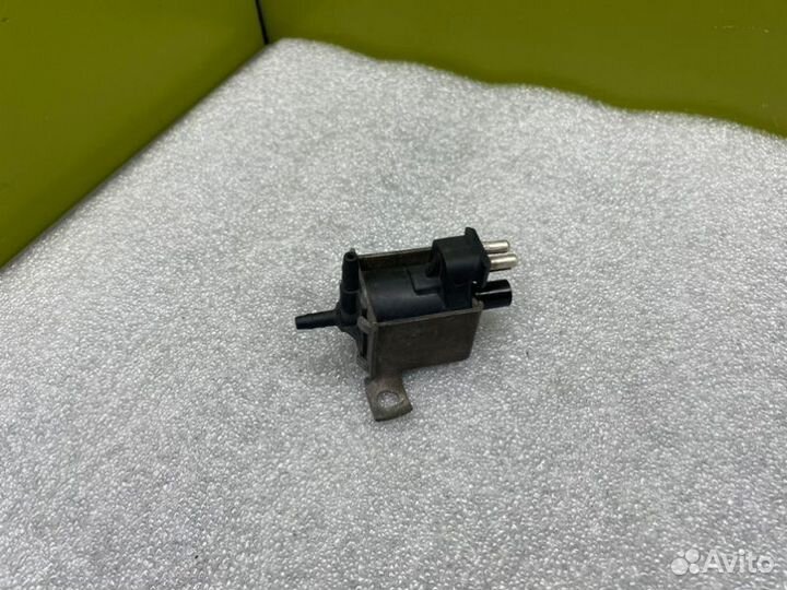 Клапан вакуумный Mercedes-Benz S-Class W140