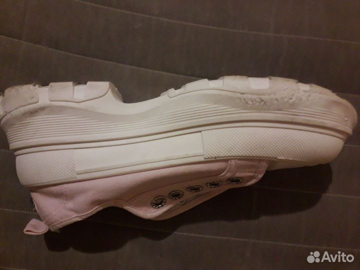 Продам кроссовки 38р