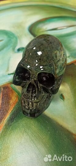 Статуэтка череп (светящийся)