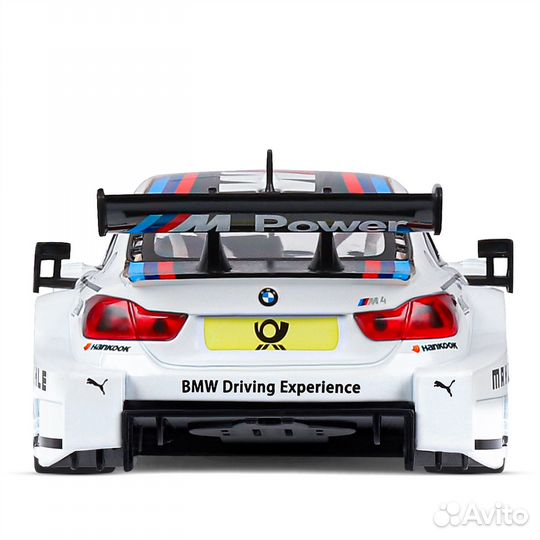 Металлическая машинка BMW M4 1:24 свет/звук