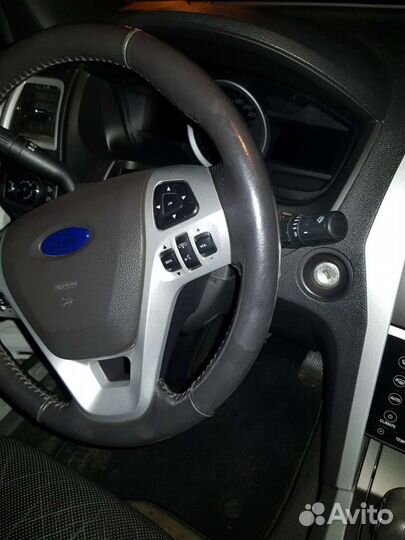 Ford Explorer руль 2013, зеркало и передний привод