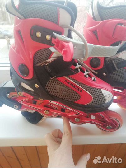 Роликовые коньки