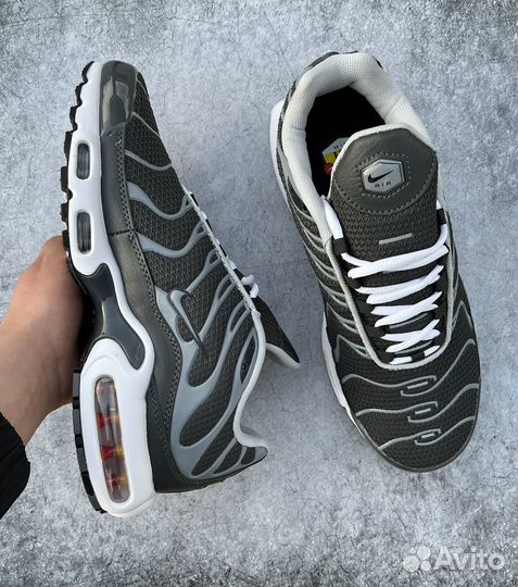 Кроссовки Nike air max tn plus