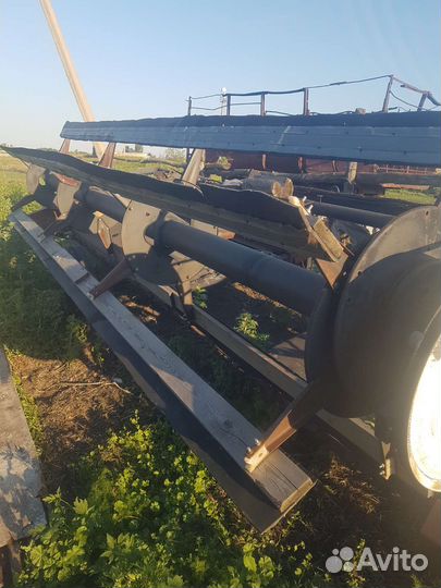 Жатка Тульский комбайновый завод Жатка прицепная валковая (