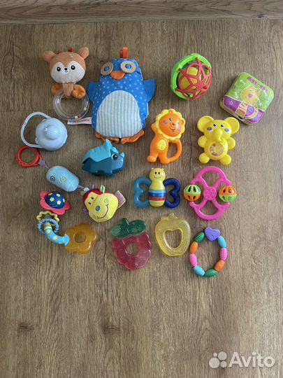 Игрушки для малышей пакетом