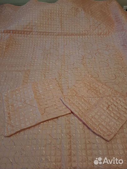 Покрывало на 2 х спальную кровать новое