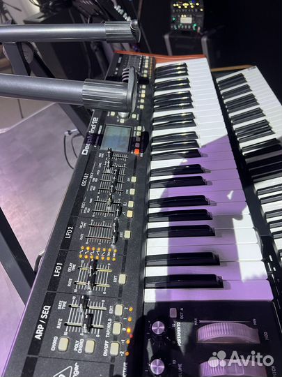 Behringer DeepMind 12