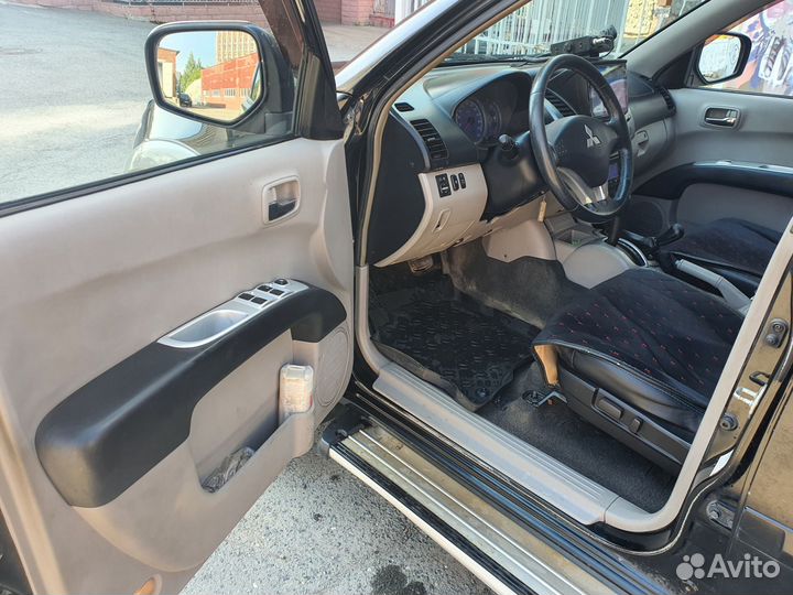 Mitsubishi L200 2.5 AT, 2007, 275 000 км