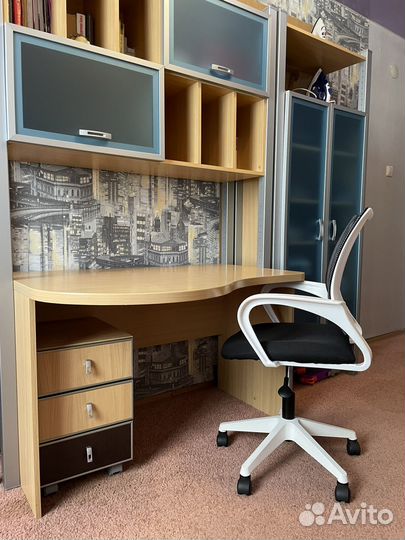 Уголок школьника бу