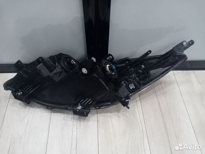 Фара правая mazda 3 bl