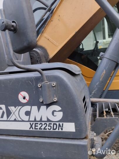 Гусеничный экскаватор XCMG XE225DN, 2022